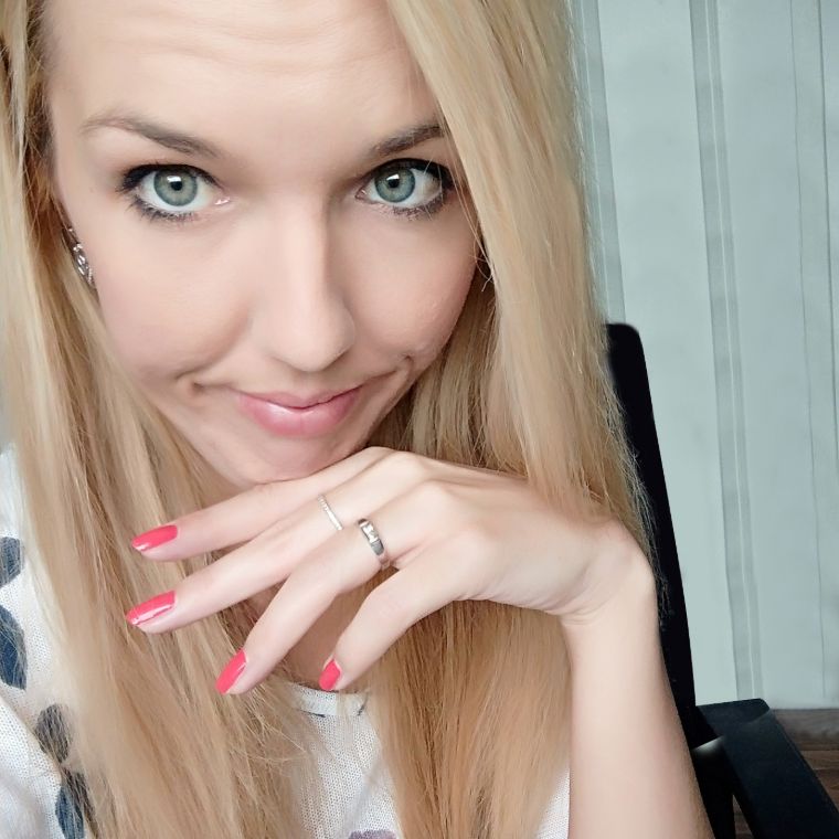 Jenny Horvath, Grafikdesignerin im Bezirk Baden